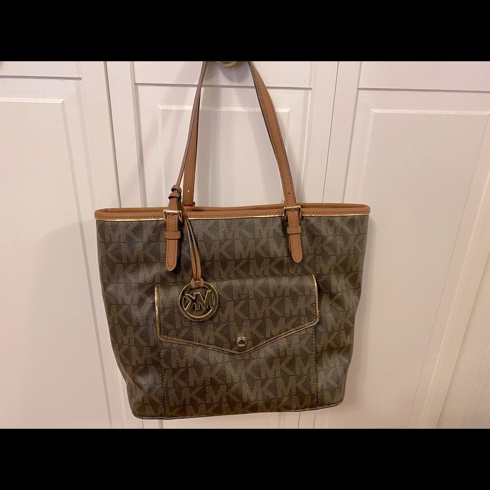 Michael kors purse